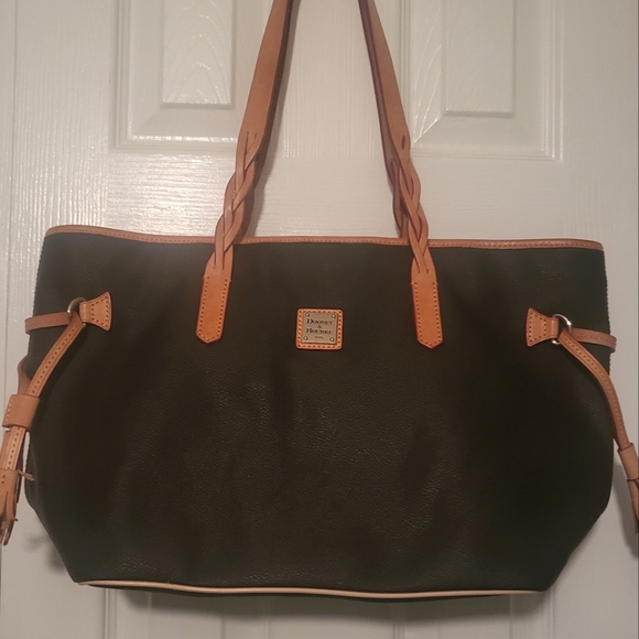 Dooney & Bourke Handbags - Dooney & Bourke large double handled tote bag
